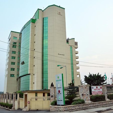 Westown Hotel Lagos Ngoại thất bức ảnh